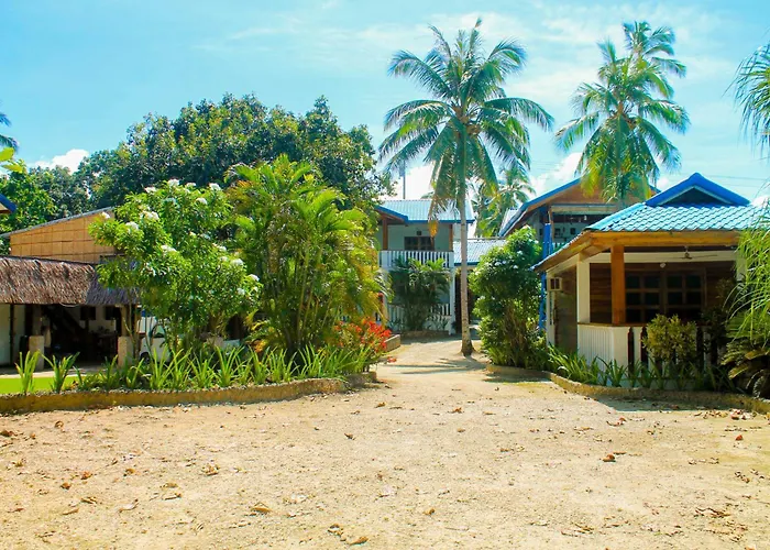 Rainbow Bay Beach & Dive Resort